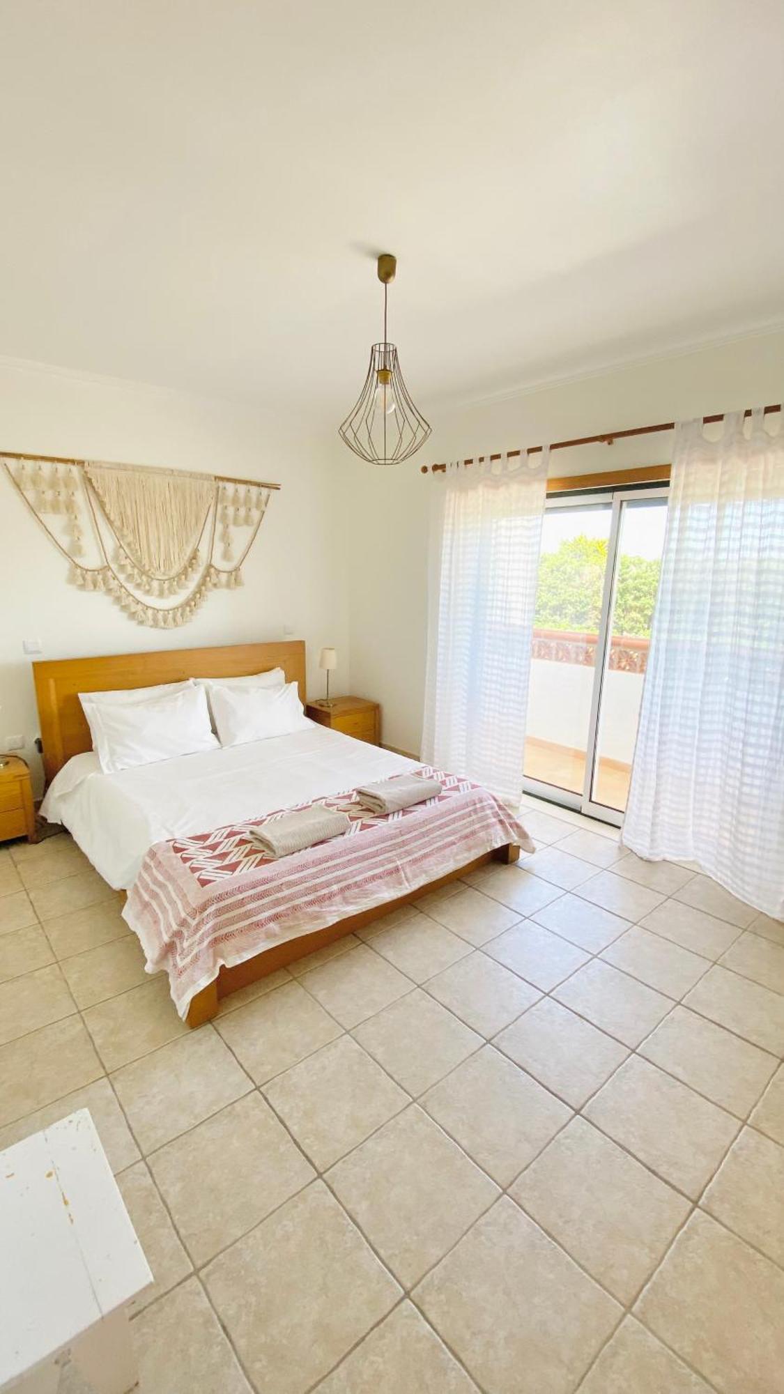 Casa Lua Guesthouse Бургау Екстериор снимка